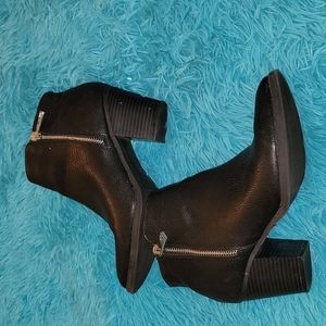 Express Black Ankle Boots Size 8.5